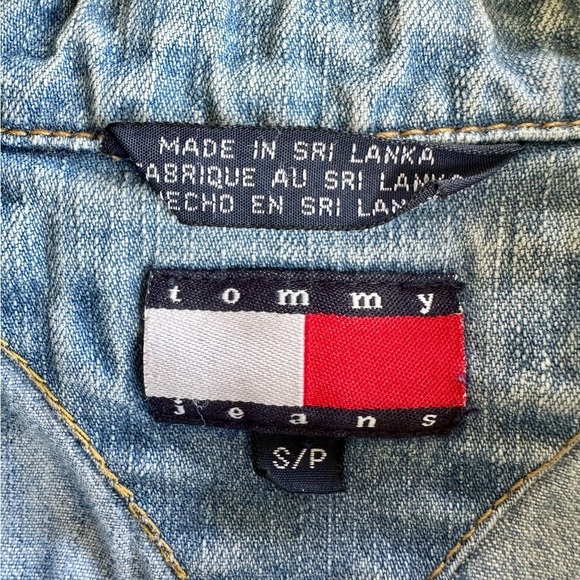 TOMMY HILFIGER, BLUE DENIM JACKET. SIZE S/P - Picture 7 of 8